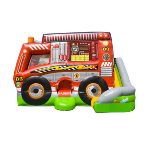 Aufblasbare Hüpfburg für das Feuerwehrauto im Freien für Kinder